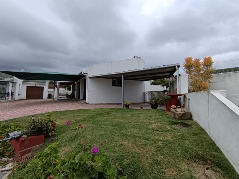 3 Bedroom Property for Sale in Fraaiuitsig Western Cape